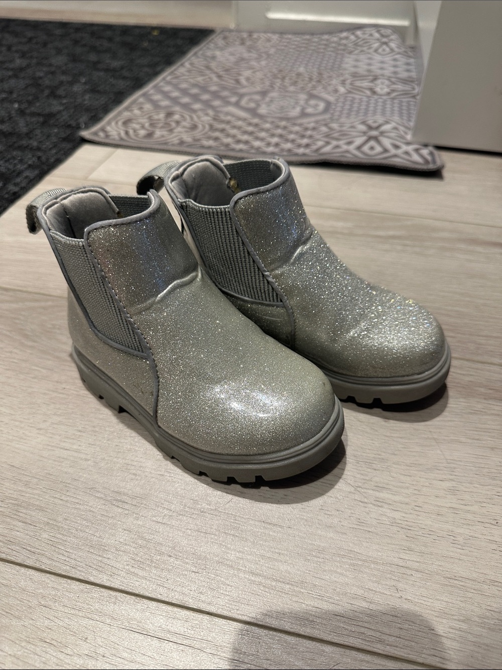 Native Shoes Silver Glitter Kids Chelsea Boots